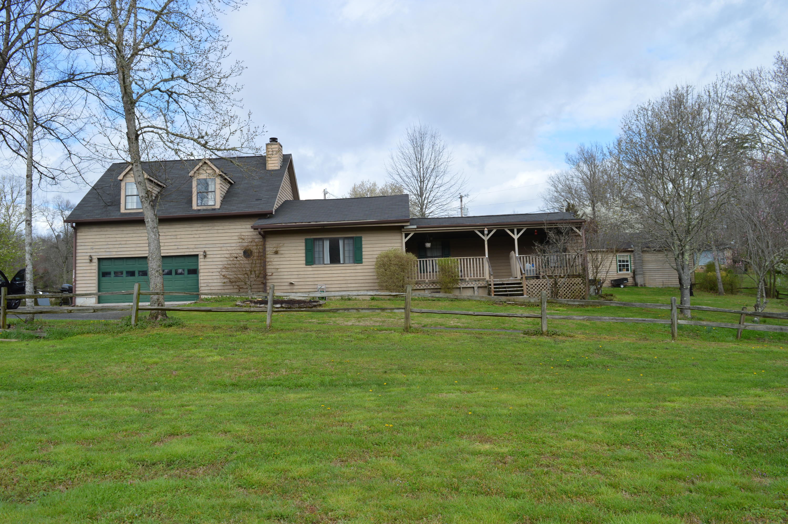 123 Mynatt Cox Lane Heiskell, TN 37754 - Photo 2 of 38 Front