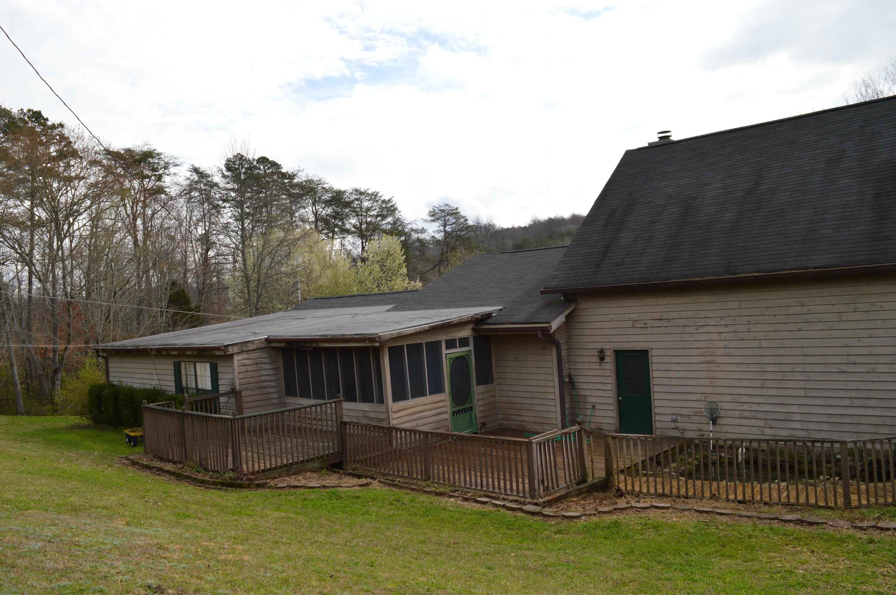 123 Mynatt Cox Lane Heiskell, TN 37754 - Photo 7 of 38 Backyard