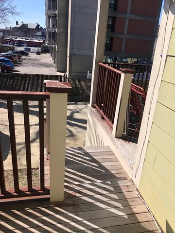 $3,200 | 27 Warren Avenue, Unit 1, Somerville, MA 02143