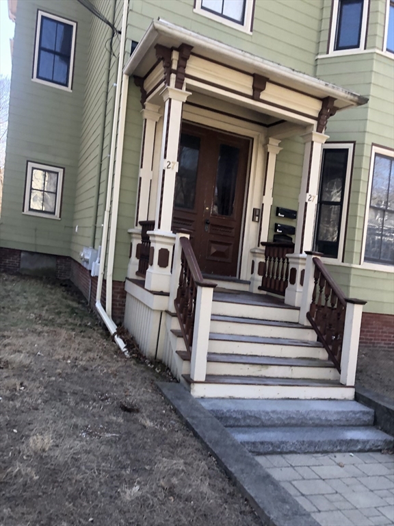 27 Warren Avenue, Unit 1 Somerville, MA 02143 - Photo 2 of 18