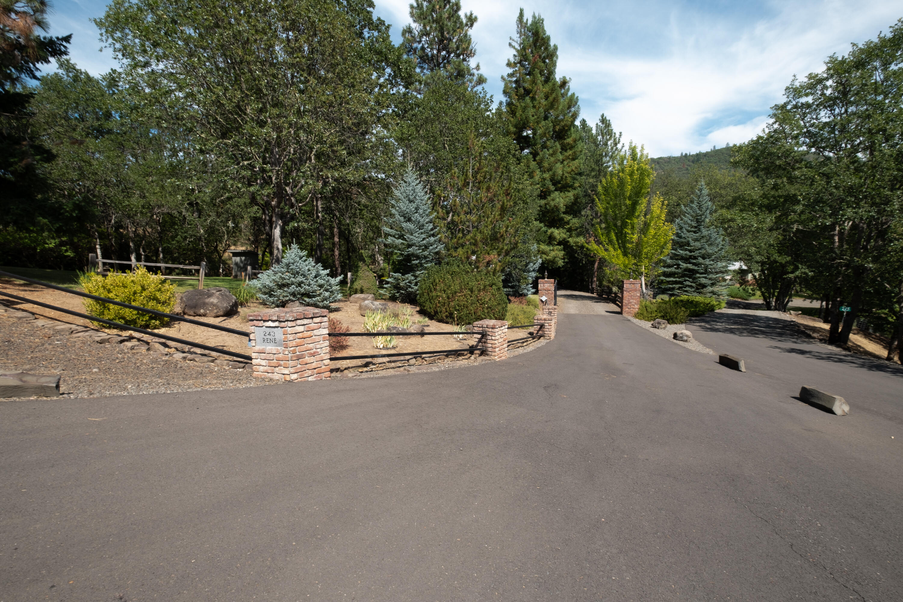 243 Rene Drive Shady Cove, OR 97539 - Photo 71 of 72 Gated Entrance