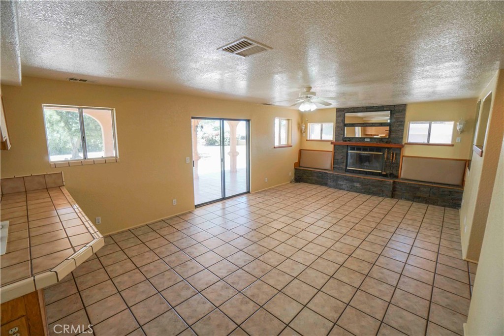 18633 Kamana Road Apple Valley, CA 92307 - Photo 19 of 50