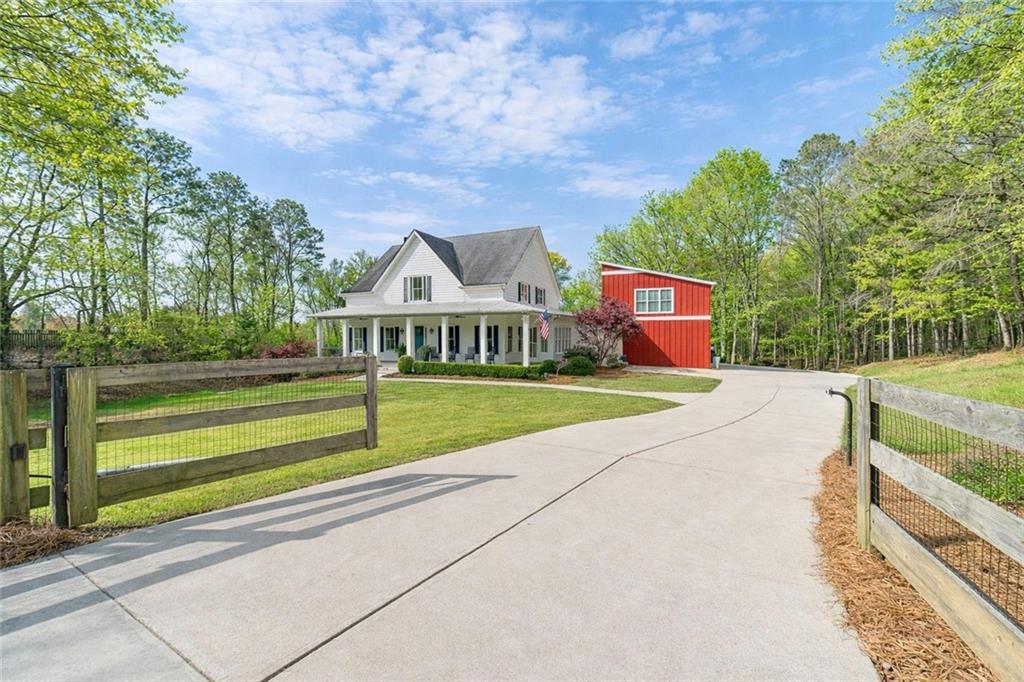 220 Audreys Way Suwanee, GA 30024 - Photo 3 of 74