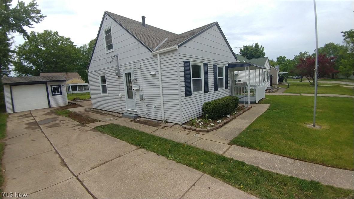 14530 Mission Road Cleveland, OH 44135 - Photo 2 of 31 Gallery Image 2