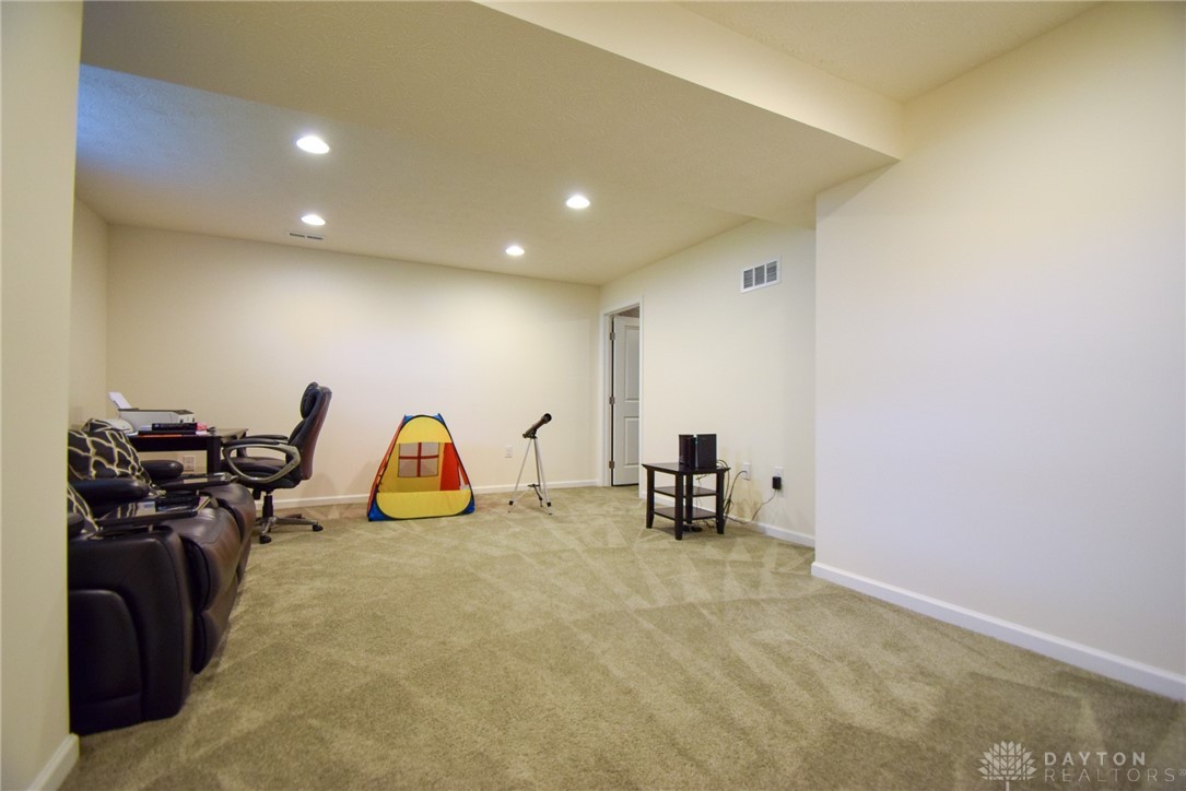 534 Recess Drive Riverside, OH 45404 - Photo 28 of 34 Gallery Image 28