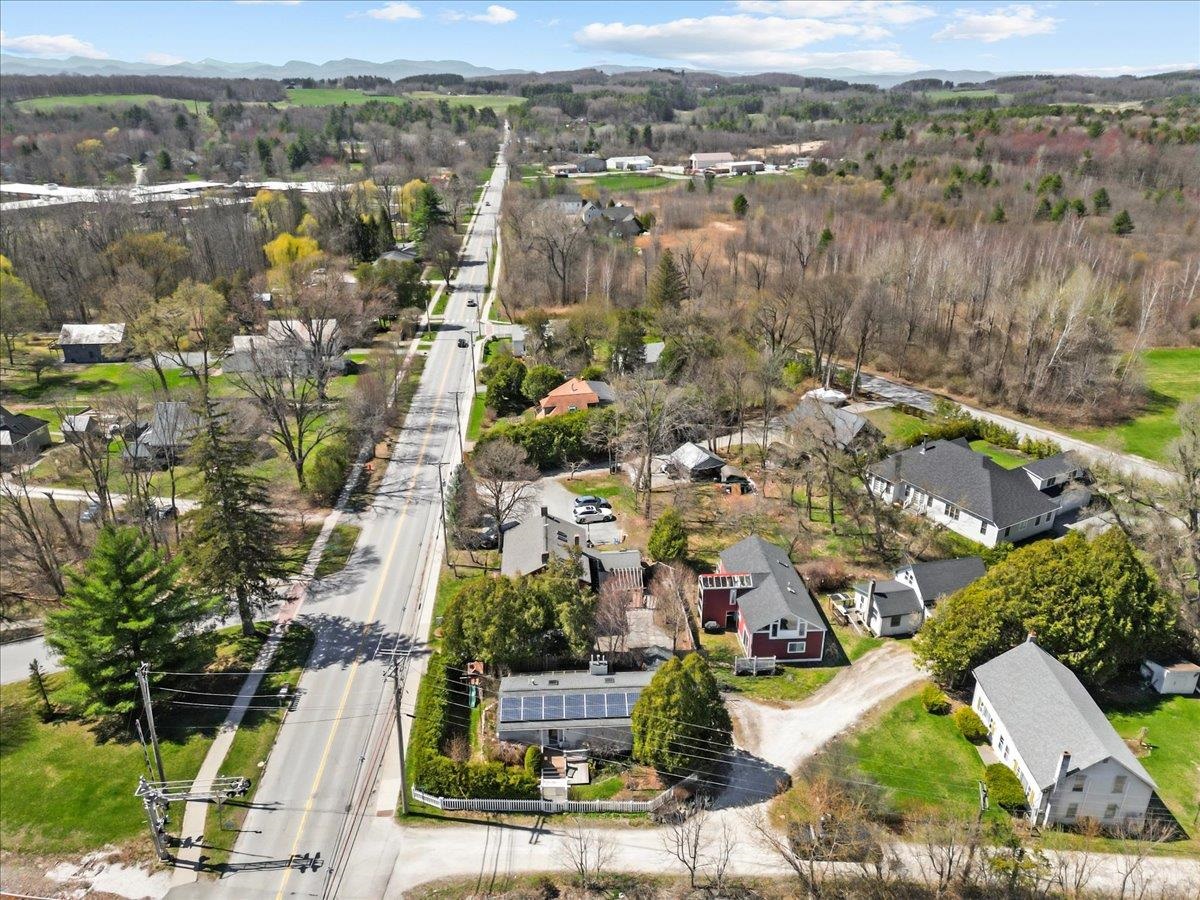 9 Railroad Lane Shelburne, VT 05482 - Photo 23 of 27
