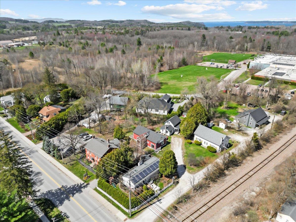 9 Railroad Lane Shelburne, VT 05482 - Photo 24 of 27