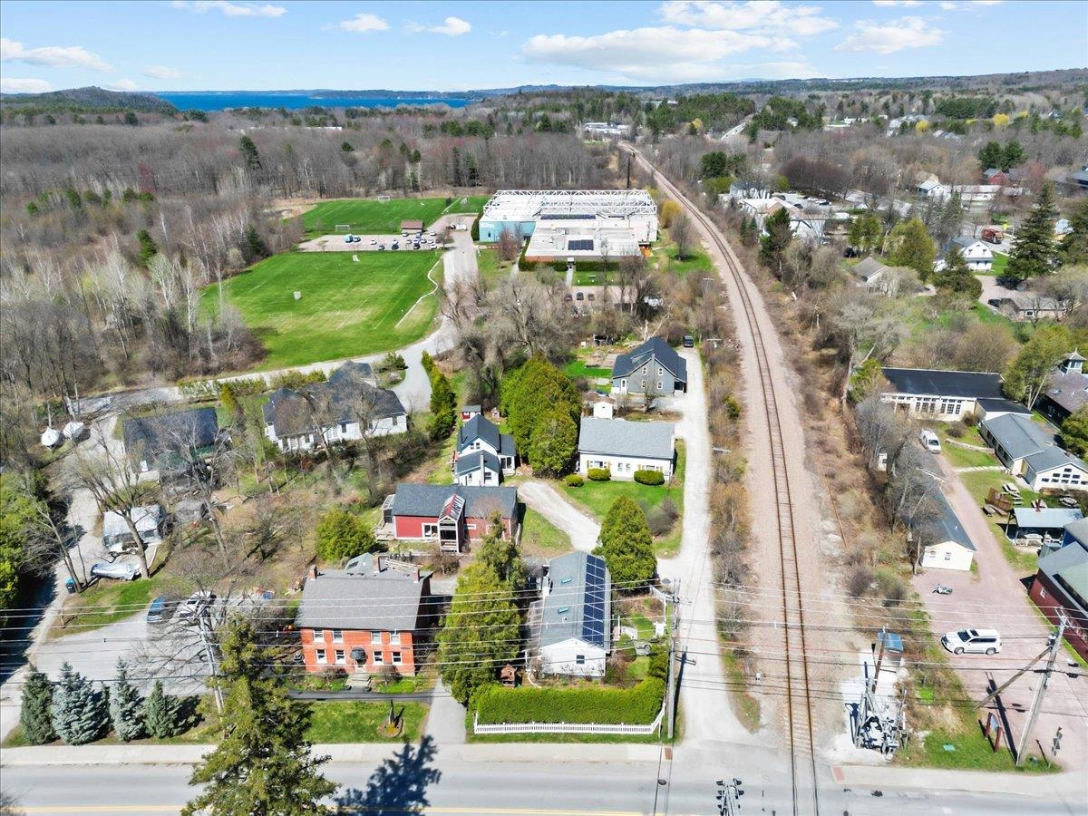 9 Railroad Lane Shelburne, VT 05482 - Photo 25 of 27