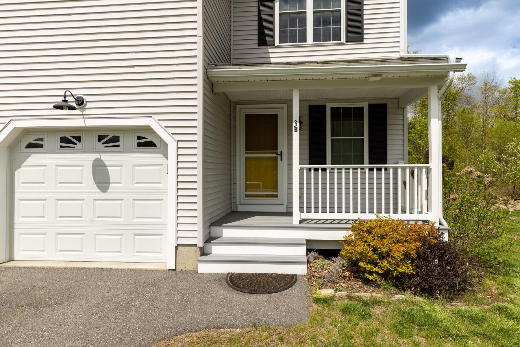 3 B Annika Lee Drive Epping, NH 03042 - Photo 2 of 34