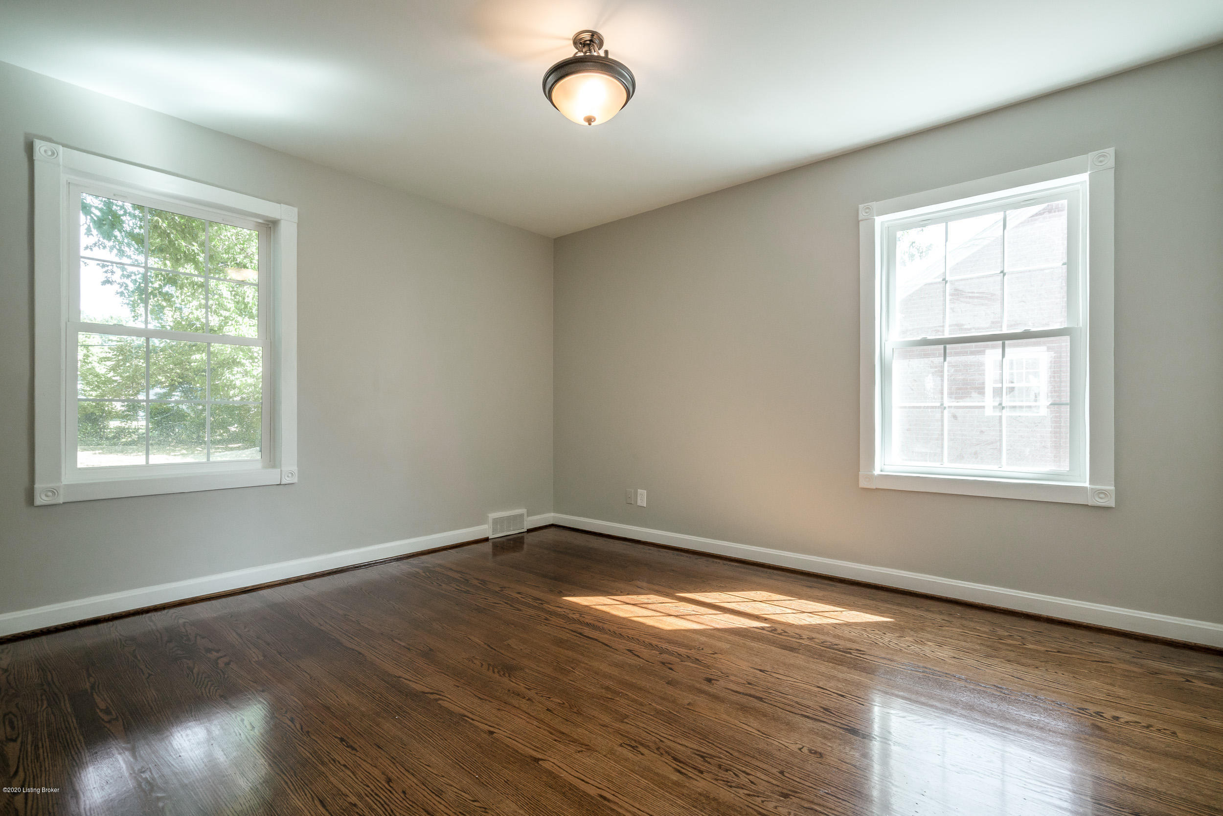 711 Indian Ridge Road Louisville, KY 40207 - Photo 25 of 46 711 Indian Ridge Road-31