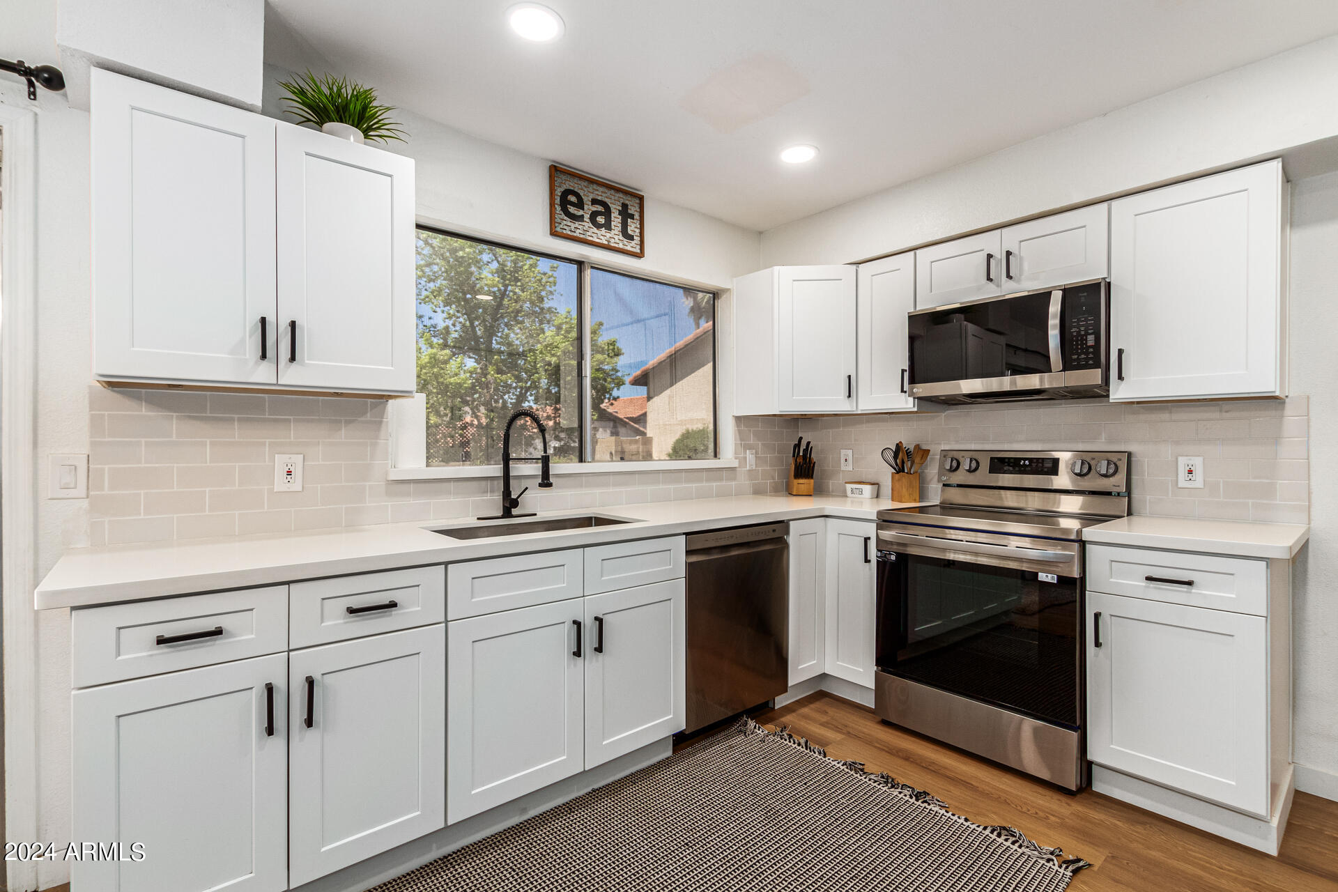 1602 East Wagoner Road Phoenix, AZ 85022 - Photo 3 of 42 Gallery Image 3