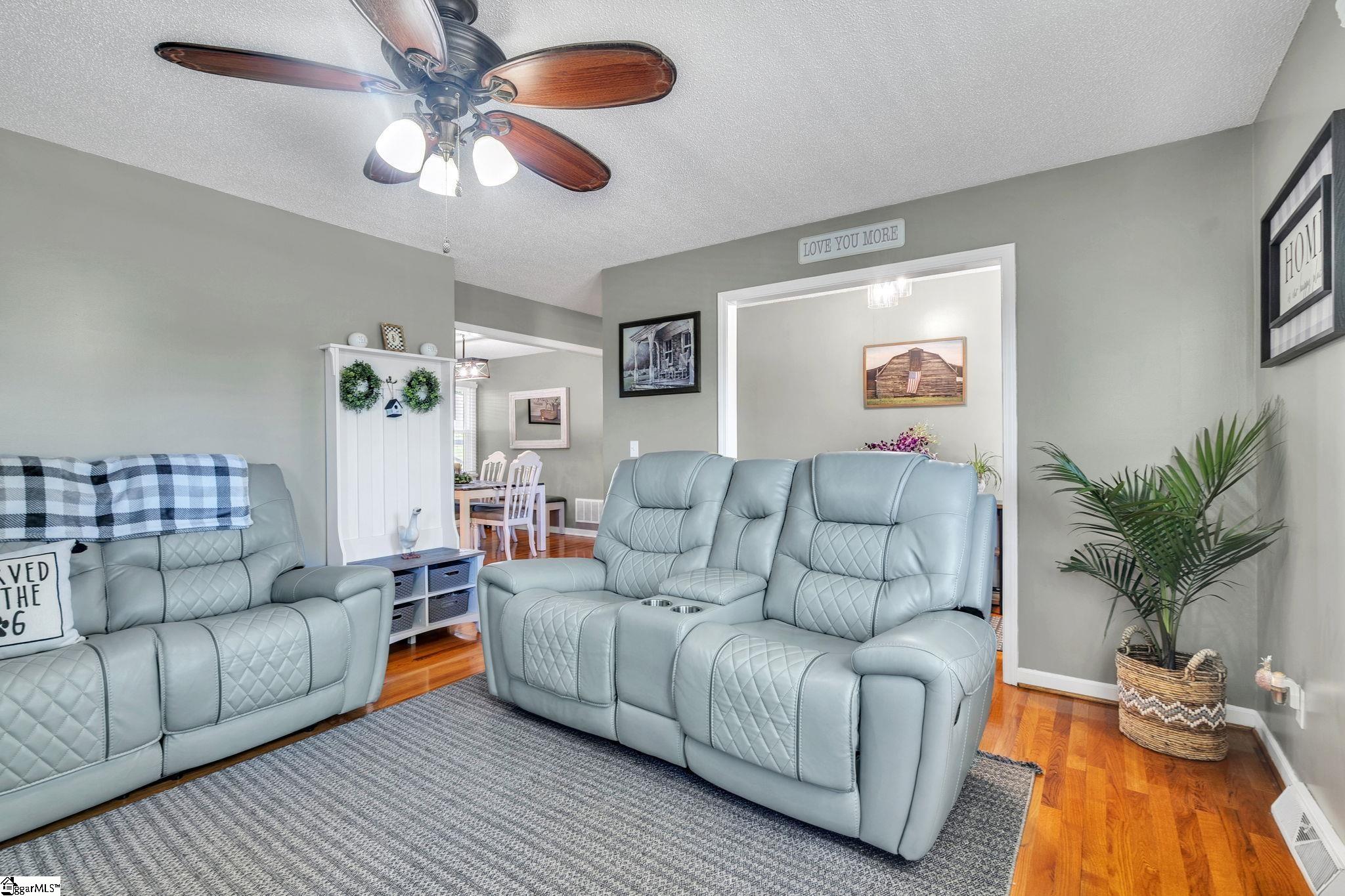 425 Hannon Road Inman, SC 29349 - Photo 8 of 32