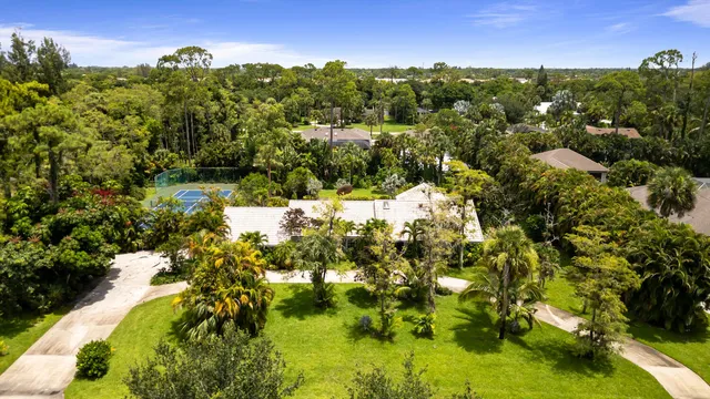 a view of a lake with houses