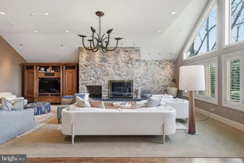$2,300,000 | 728 Mill Street, Moorestown, NJ 08057