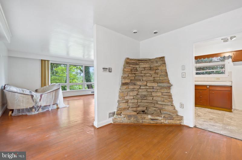 4109 Westview Road Baltimore, MD 21218 - Photo 7 of 35 Gallery Image 7
