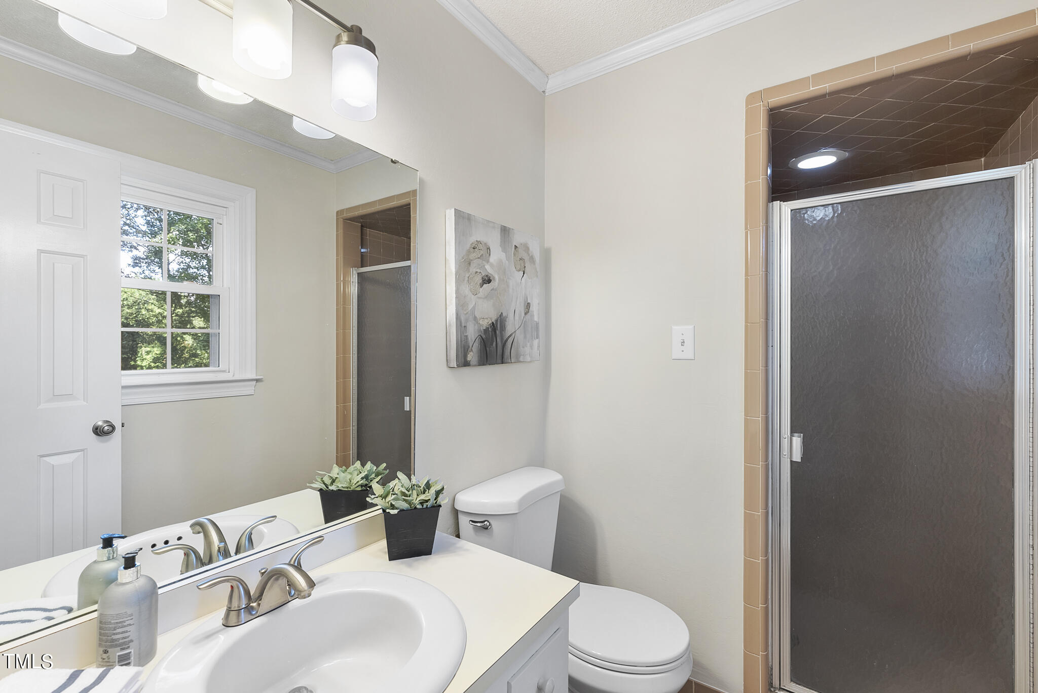 216 Baytree Lane Raleigh, NC 27615 - Photo 17 of 28 Owners Bathroom