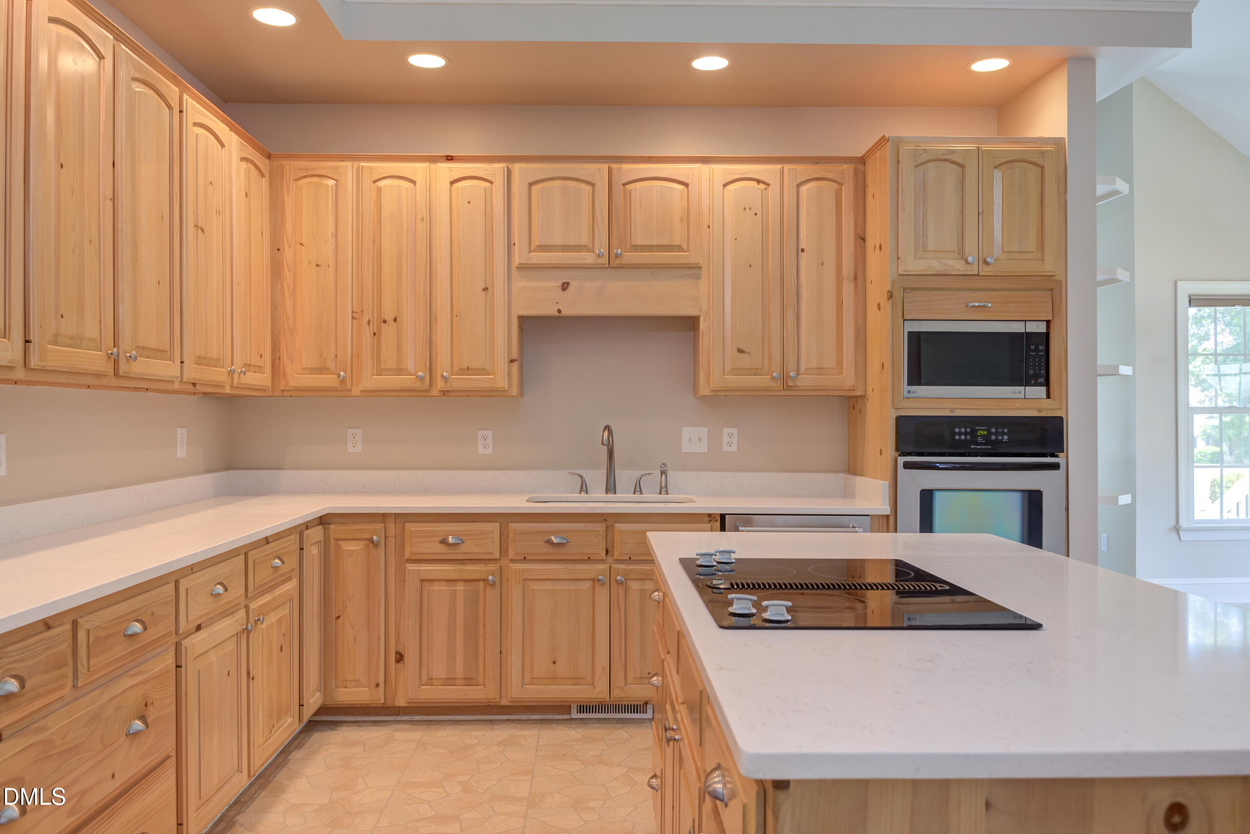 2912 Hawtree Drive Raleigh, NC 27613 - Photo 15 of 47 IMG_0940_1_2