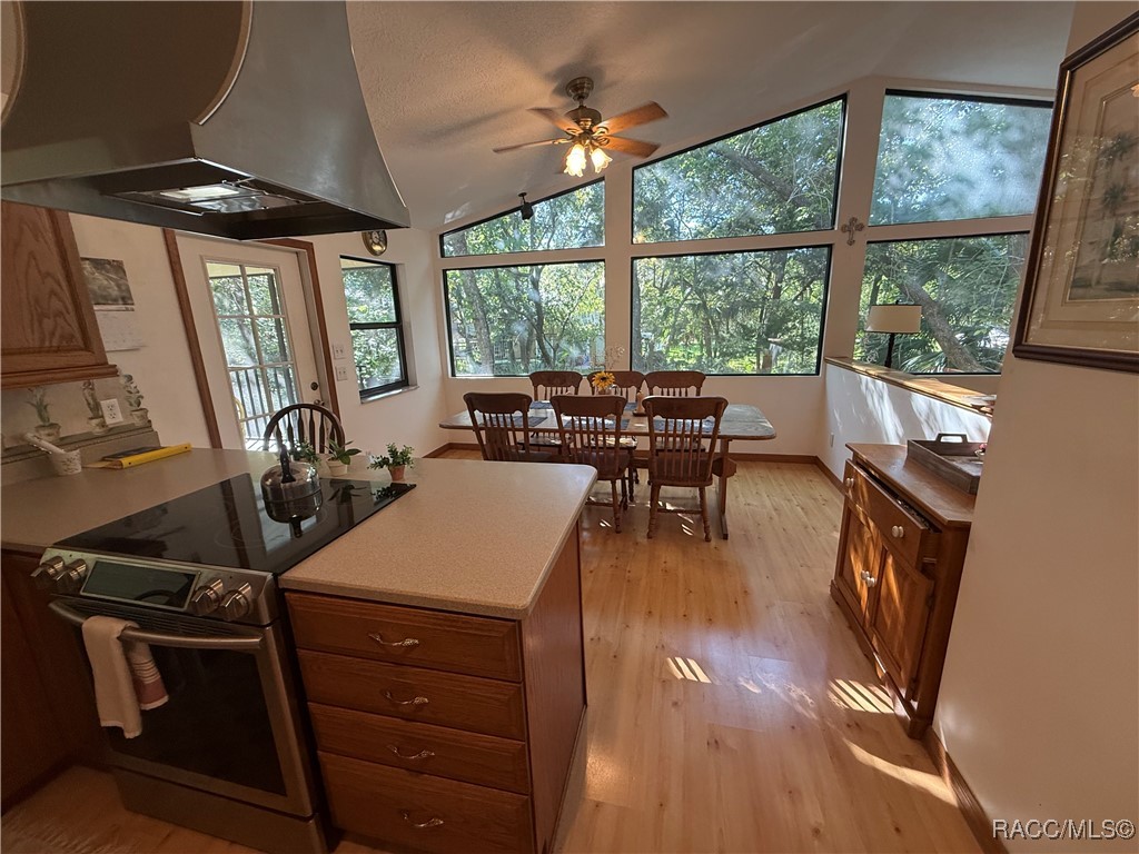 68 Canterbury Road Inglis, FL 34449 - Photo 4 of 20