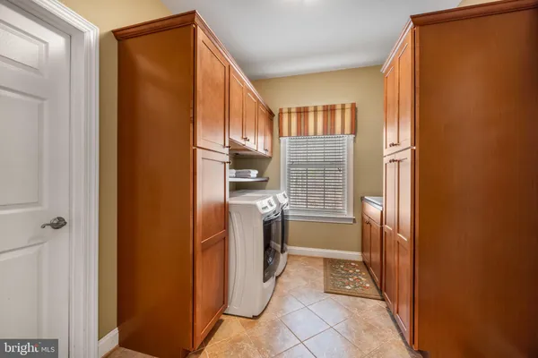 $859,900 | 68 Willow Ridge Court, Fredericksburg, VA 22406