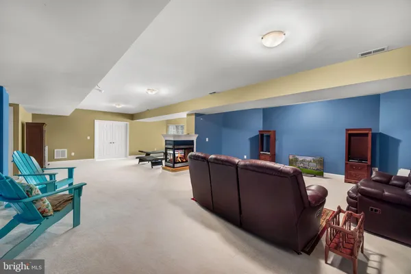 $859,900 | 68 Willow Ridge Court, Fredericksburg, VA 22406