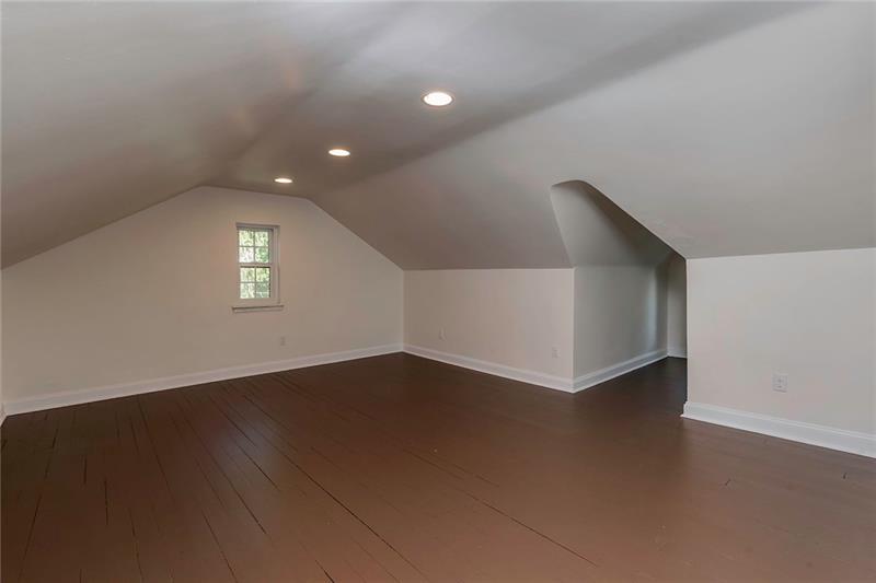 3325 Comanche Road Pittsburgh, PA 15241 - Photo 20 of 25 Third Floor Would be a Great Fourth Bedroom or Home Office/Playspace. Complete with Painted Pine Flooring and Recessed Lighting