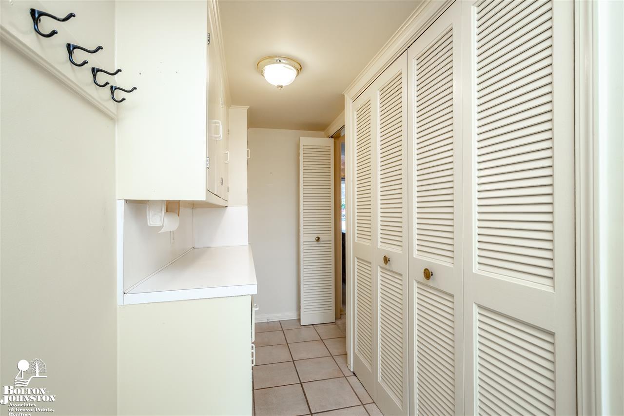 1231 Torrey Road Grosse Pointe Woods, MI 48236 - Photo 11 of 41