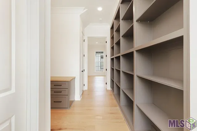 $670,000 | 18658 Oakland Crossing Boulevard, Prairieville, LA 70769