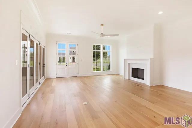 $670,000 | 18658 Oakland Crossing Boulevard, Prairieville, LA 70769