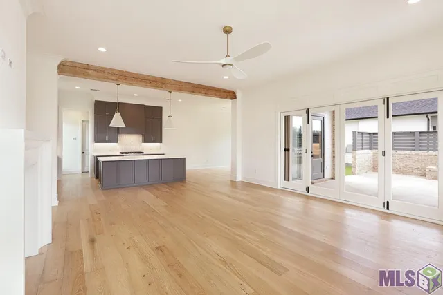 $670,000 | 18658 Oakland Crossing Boulevard, Prairieville, LA 70769