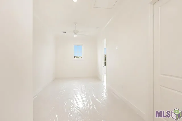 $670,000 | 18658 Oakland Crossing Boulevard, Prairieville, LA 70769