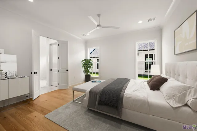 $670,000 | 18658 Oakland Crossing Boulevard, Prairieville, LA 70769