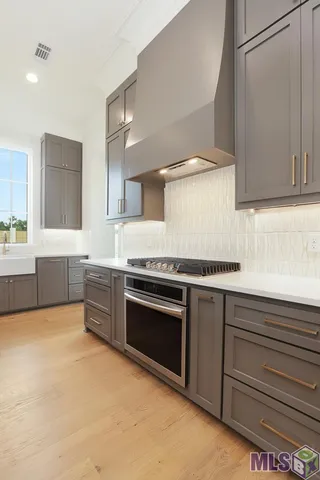 $670,000 | 18658 Oakland Crossing Boulevard, Prairieville, LA 70769