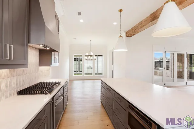 $670,000 | 18658 Oakland Crossing Boulevard, Prairieville, LA 70769