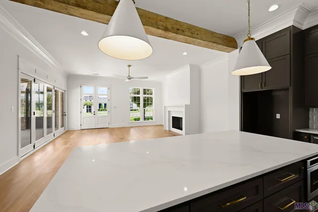 $670,000 | 18658 Oakland Crossing Boulevard, Prairieville, LA 70769