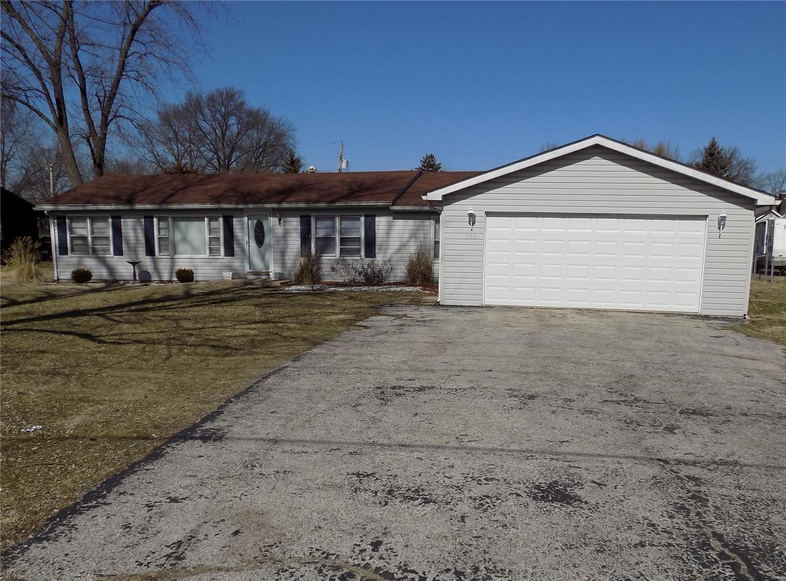 515 East Chain Of Rocks Road Granite City, IL 62040 - Photo 2 of 47