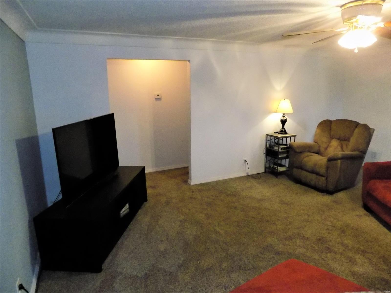 515 East Chain Of Rocks Road Granite City, IL 62040 - Photo 14 of 47