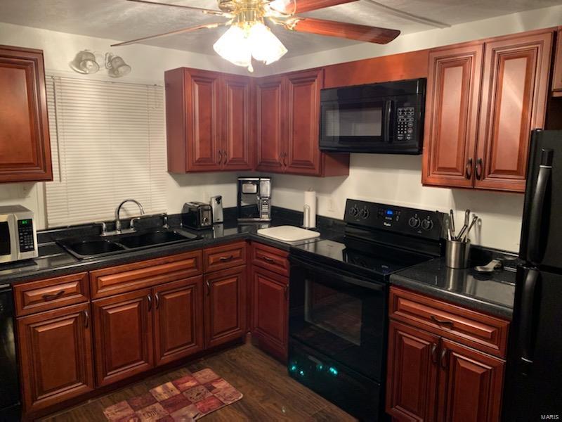 515 East Chain Of Rocks Road Granite City, IL 62040 - Photo 21 of 47