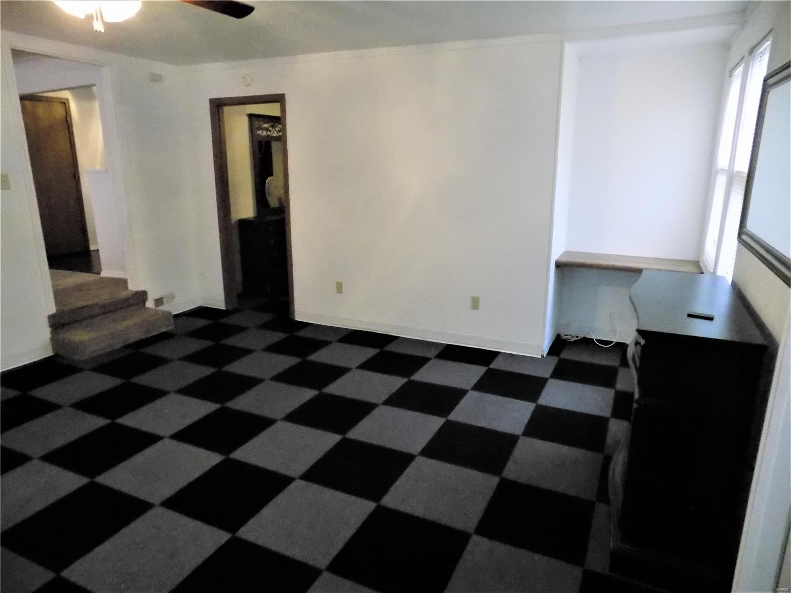 515 East Chain Of Rocks Road Granite City, IL 62040 - Photo 26 of 47