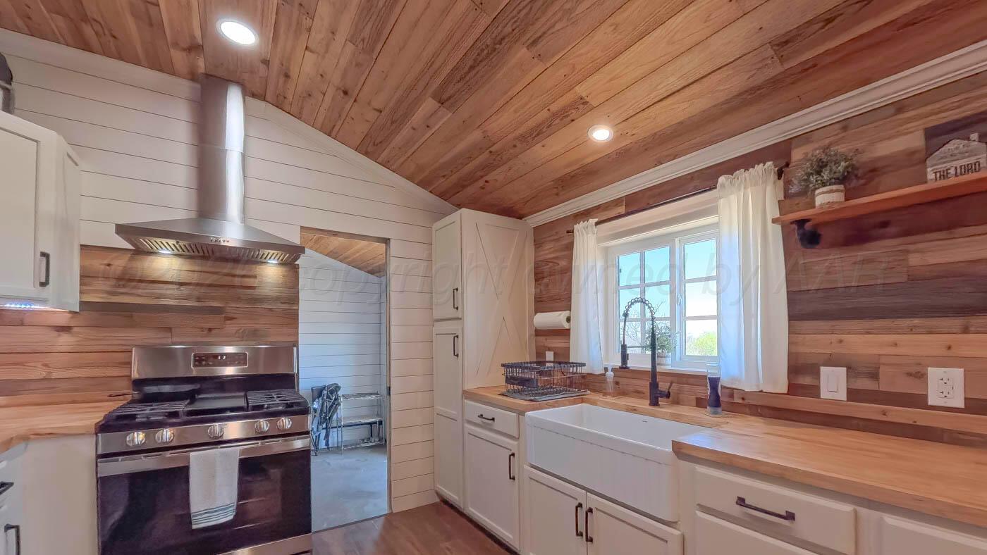 9938 Stinnett Road Fritch, TX 79036 - Photo 11 of 23 img (4 of 24)