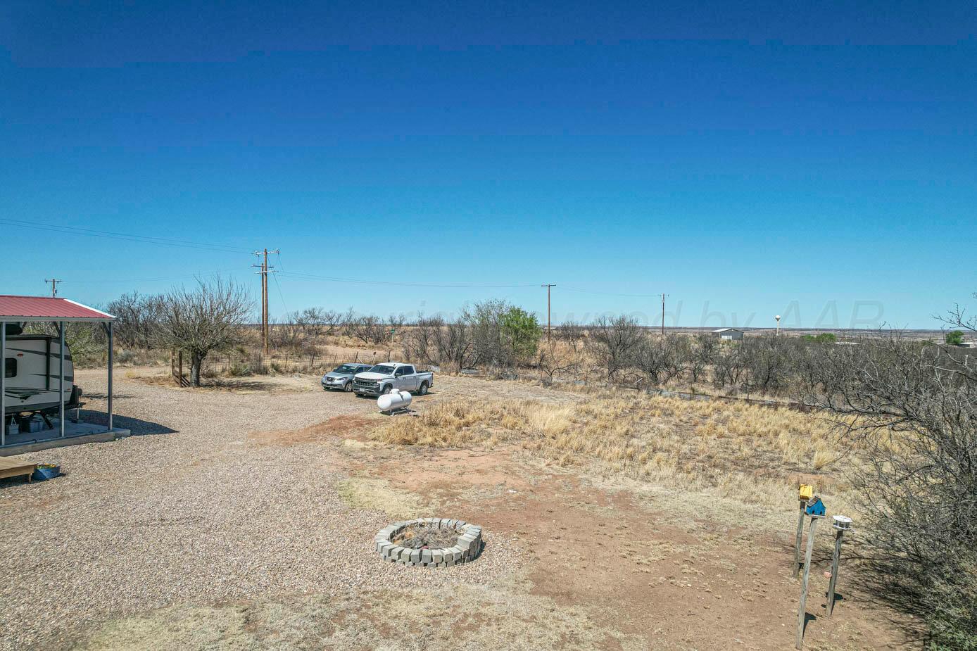 9938 Stinnett Road Fritch, TX 79036 - Photo 6 of 23 img (20 of 24)