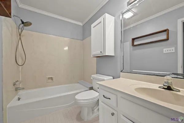 $1,800 | 5952 Fort Clarke Drive North, Baton Rouge, LA 70817
