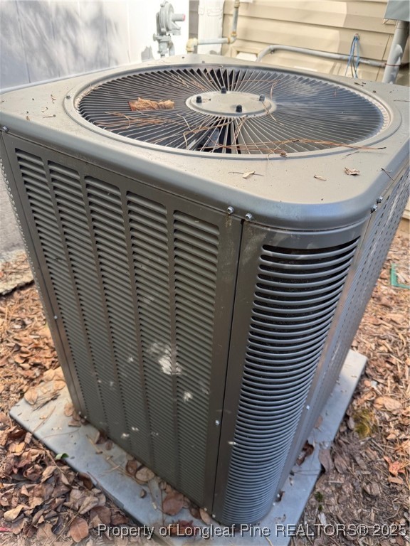 1206 Wingstem Place Cary, NC 27607 - Photo 18 of 26 a sink sitting next to a bathroom sink