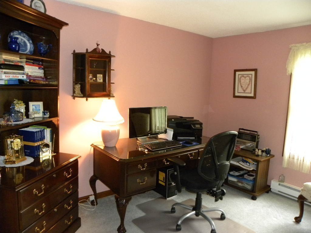 109 A F Putnam Road Charlton, MA 01507 - Photo 11 of 30 Gallery Image 11