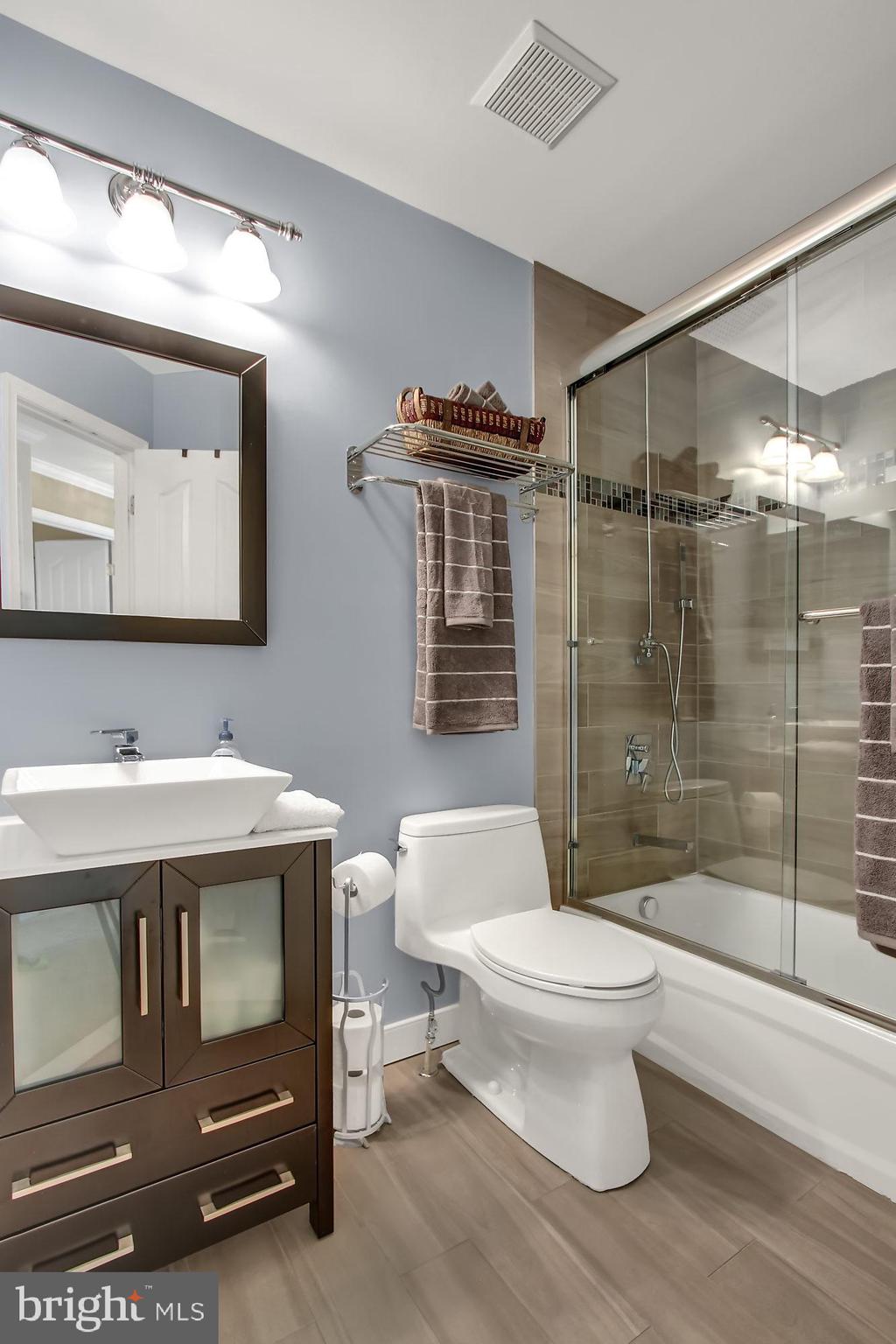 7525 Pinewild Road Seven Valleys, PA 17360 - Photo 31 of 42 Gallery Image 31