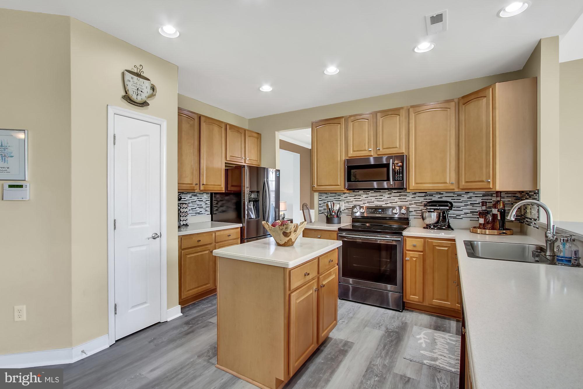 7525 Pinewild Road Seven Valleys, PA 17360 - Photo 9 of 42 Gallery Image 9