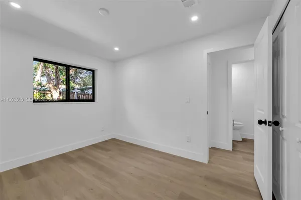 $2,600 | 1595 Northeast 143rd Street, Unit 1, North Miami, FL 33161