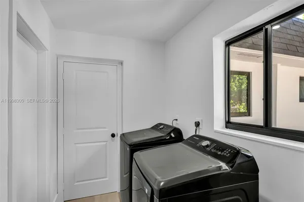 $2,600 | 1595 Northeast 143rd Street, Unit 1, North Miami, FL 33161