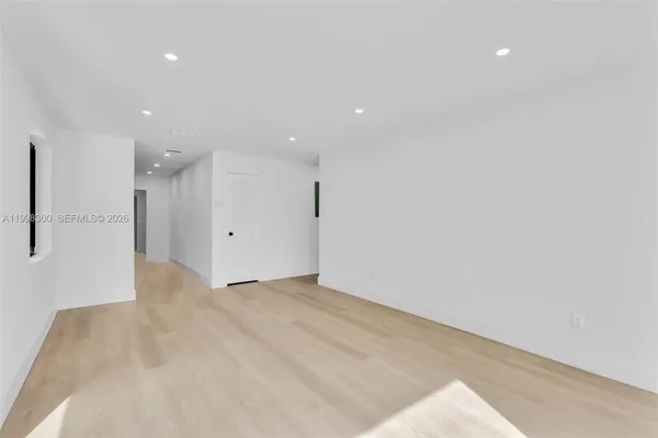 $2,600 | 1595 Northeast 143rd Street, Unit 1, North Miami, FL 33161