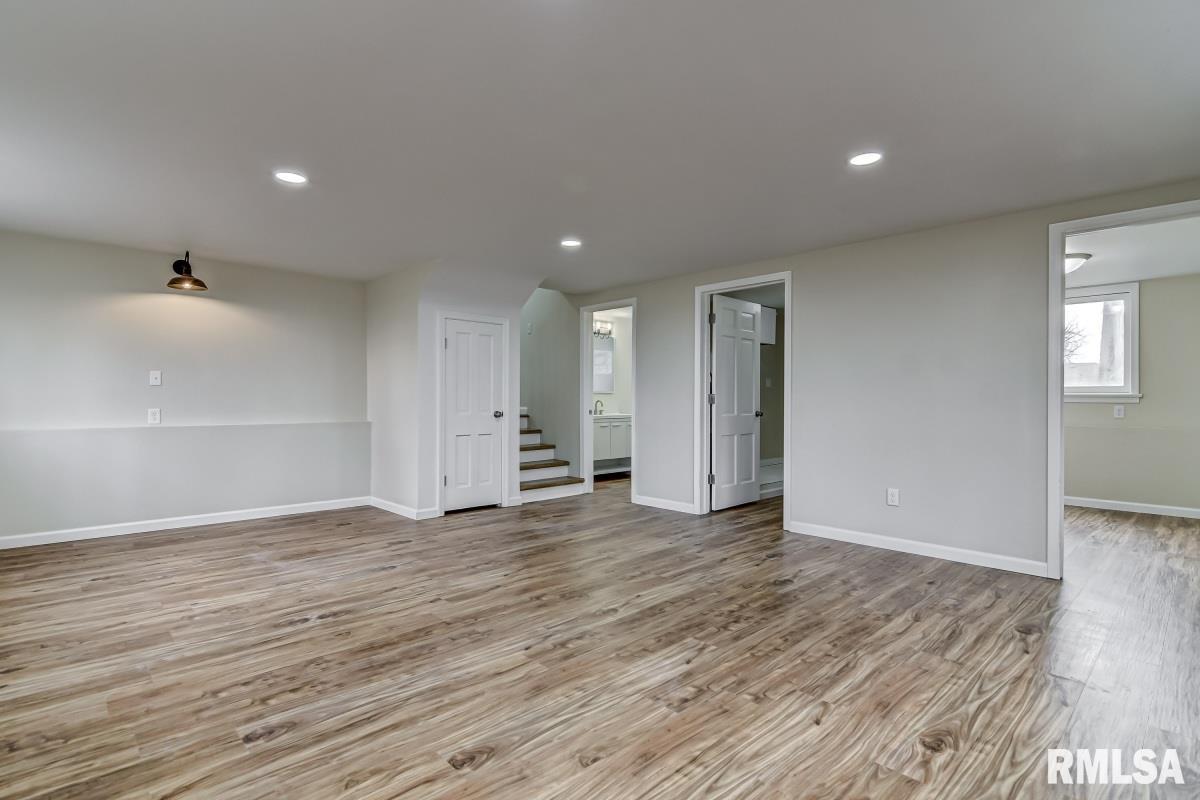 58 Horseshoe Drive Springfield, IL 62702 - Photo 15 of 33
