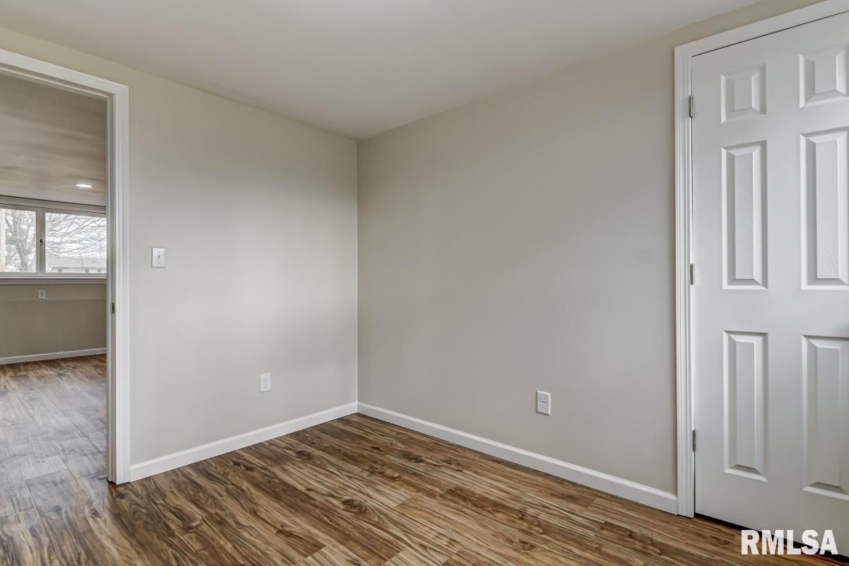 58 Horseshoe Drive Springfield, IL 62702 - Photo 16 of 33